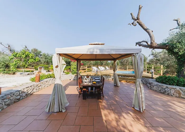 Trullo Isabella ランチャーノ